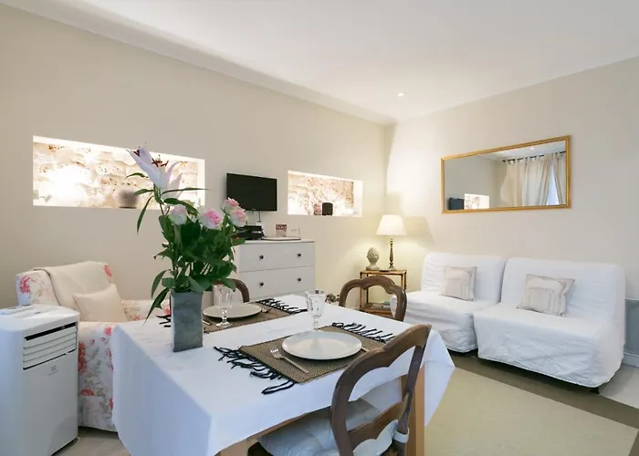 Quartier Latin Apartments 3 Apartments To Choose!